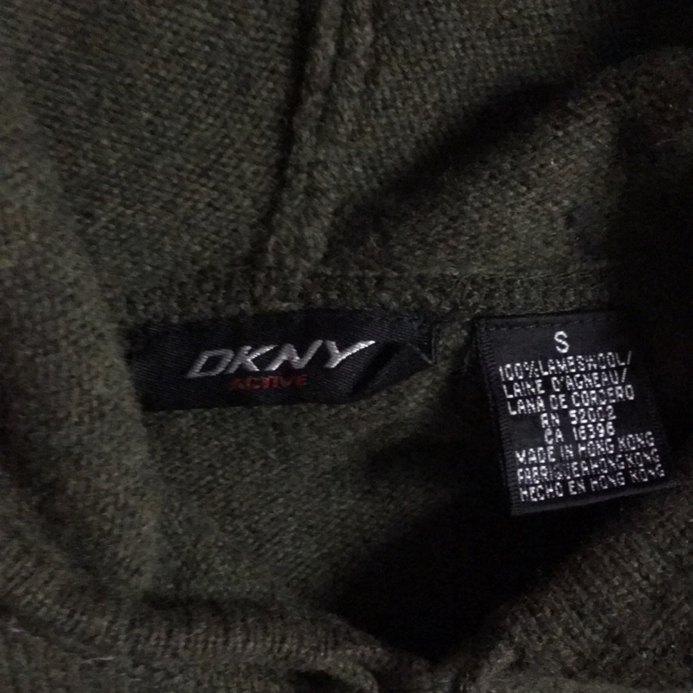 Sweater - Picture 2 of 3